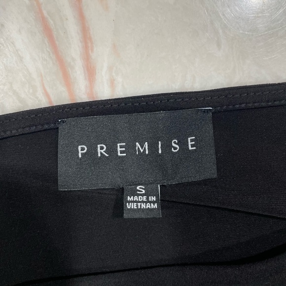 PREMISE black top - Picture 3 of 3